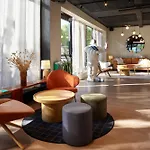 Radisson Hotel 4*