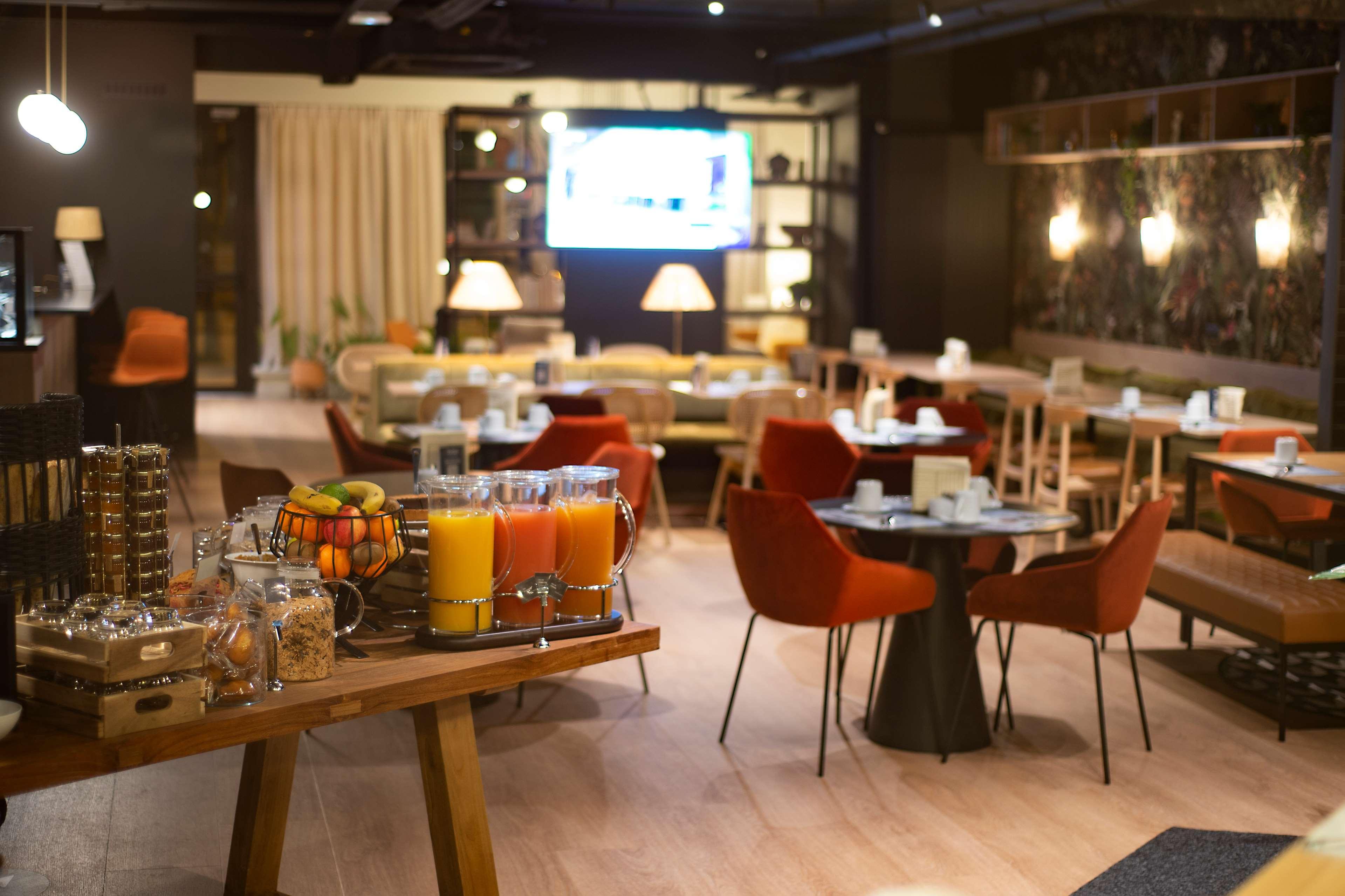 Kyriad Prestige Hotel